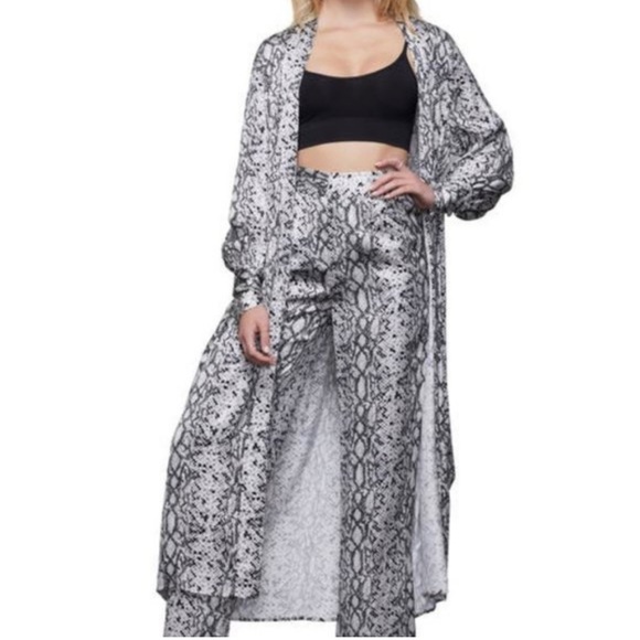 🖤🤍Good American Python Duster🤍🖤 - Picture 4 of 8